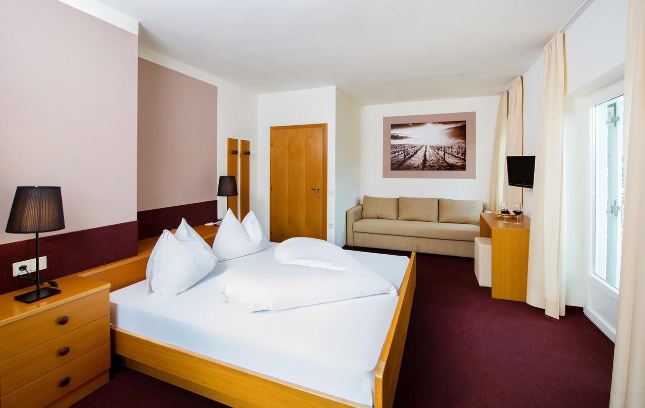 Hotel Sigmundskron Appiano Sulla Strada Del Vino Ngoại thất bức ảnh